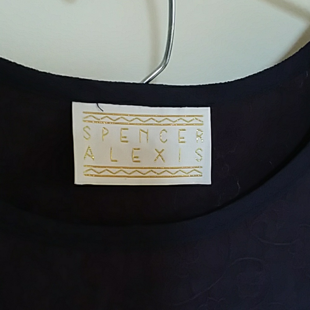 Spencer Alexis Tunic and Pants. Size 6 - Picture 3 of 8